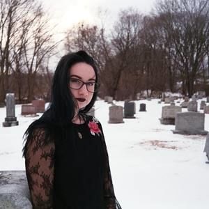 Meet your Posher, Alexandra